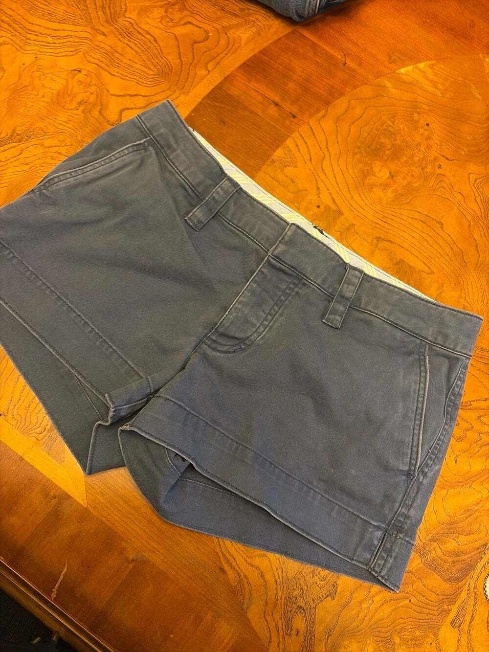 American Eagle women's Stretch Chino Middie Shorts Blue Size 2